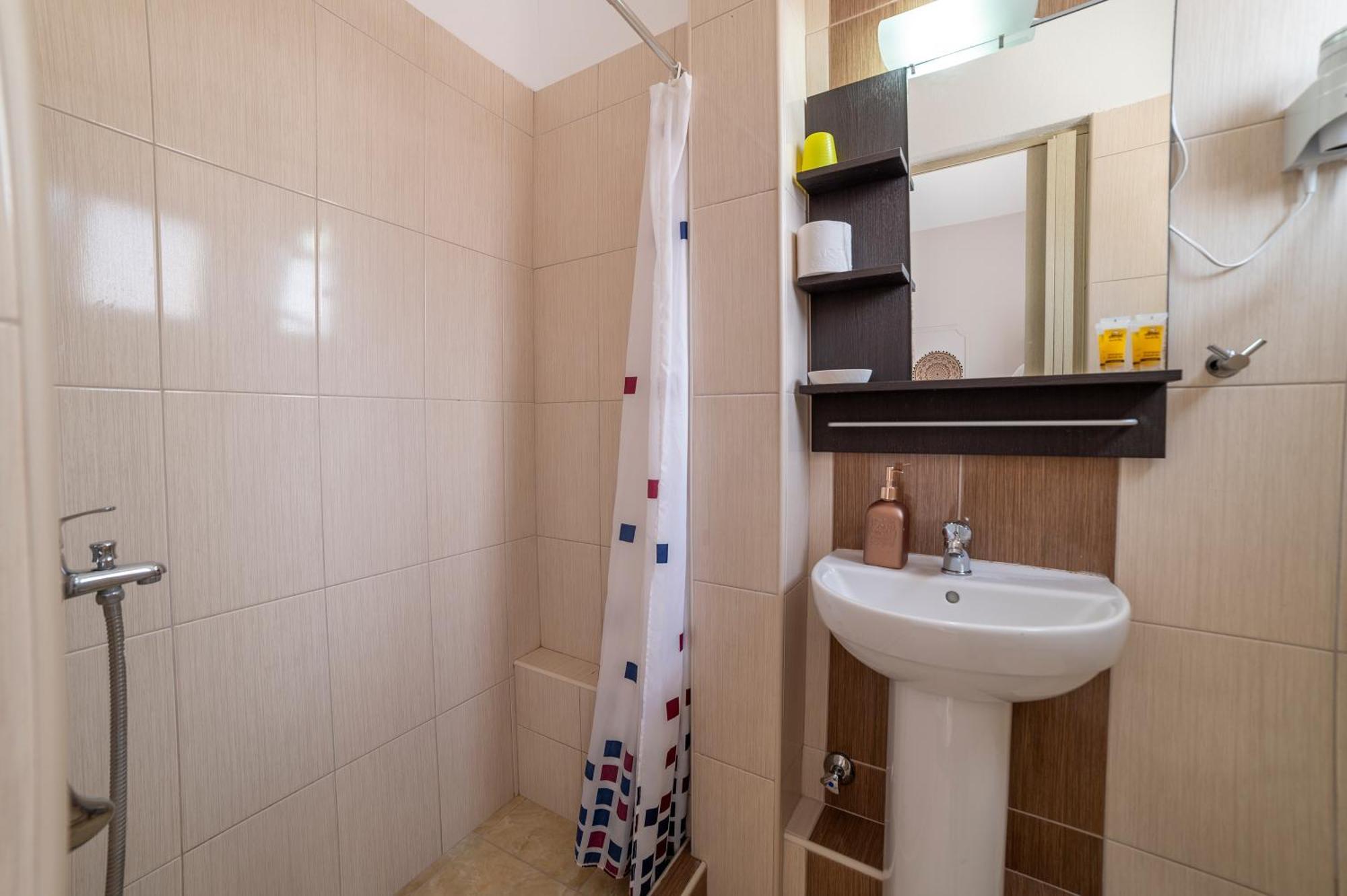 Stamatia Apartments Аспровалта Екстериор снимка